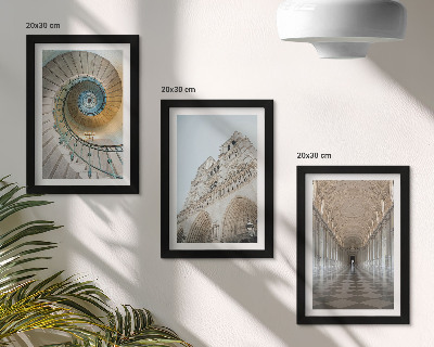 Triptych v ráme Točité schodisko katedrály, pohľad na fasádu budovy a kachľovú chodbu