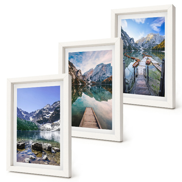 Triptych v ráme Hory, jazerá a drevené móla nad vodou