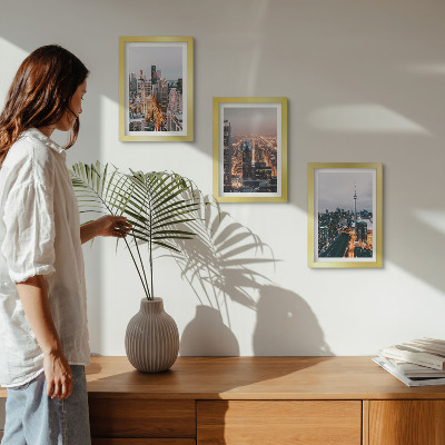 Triptych v ráme Výhľady na nočné mesto s mrakodrapmi a svetlami