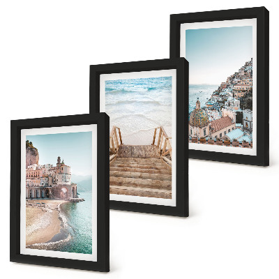 Triptych v ráme Letné pastelové výhľady s prímorskou architektúrou a plážou