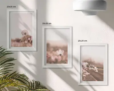 Divoké kvety na lúkach v lete, romantické krajiny triptych v ráme
