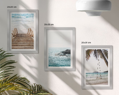 Triptych v ráme Schody na pláž, výhľad na more a hojdačka v tvare palmy