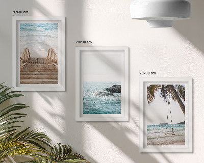 Triptych v ráme Schody na pláž, výhľad na more a hojdačka v tvare palmy