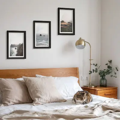 Horské a morské krajiny s oblakmi a lesmi triptych v ráme