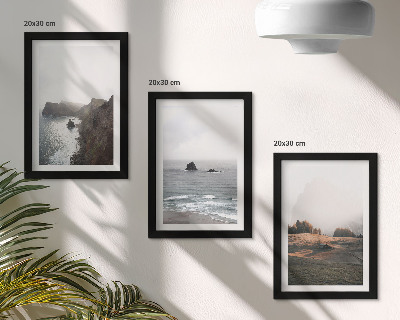 Triptych v ráme Horské a morské krajiny s oblakmi a lesmi
