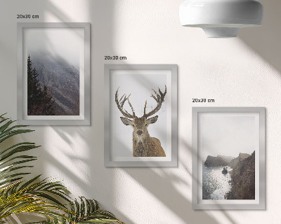 Triptych v ráme Horská krajina s hmlou, vodou a jeleňmi
