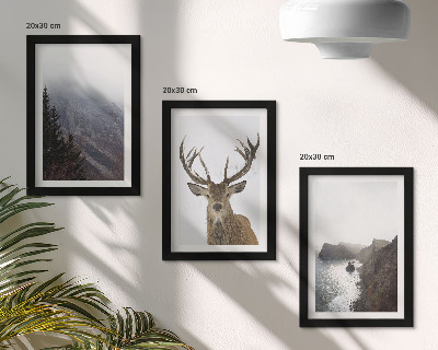 Triptych v ráme Horská krajina s hmlou, vodou a jeleňmi