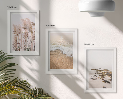 Triptych v ráme Vlny plážovej trávy a kamene pri mori v štýle boho