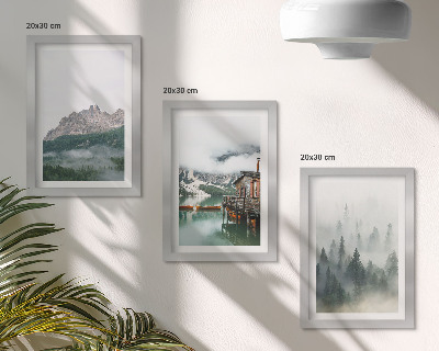 Triptych v ráme Hory, jazero, chata a hmla v lese