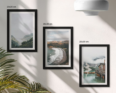 Triptych v ráme Výhľady na hory a pláž s oblakmi a vodou