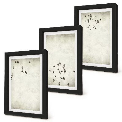 Triptych v ráme Minimalistický obraz lietajúcich vtákov