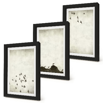 Triptych v ráme Vtáky za letu maľované minimalistickým štýlom