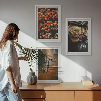 Nástenná galéria vintage kvety s vínom a husľami