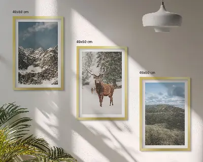 Sada nástenných dekorácií hory so snehom, jeleňom a lesnou krajinou