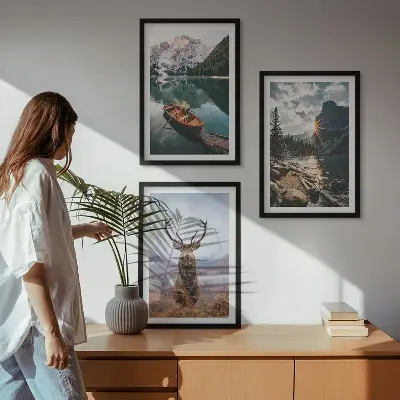 Nástenná galéria horské jazero s loďkou, západom slnka a jeleňom