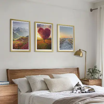 Sada nástenných dekorácií motív krajiny s horami a stromami v tvare srdca na móle