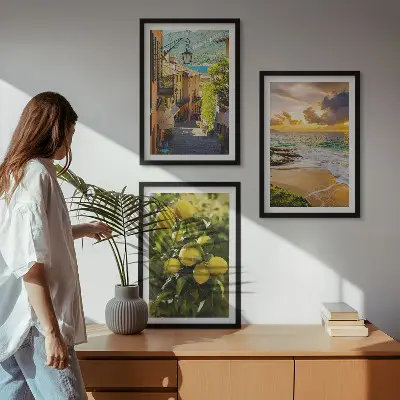Sada nástenných dekorácií s motívom ulice, mora, pláže a citrusových stromov