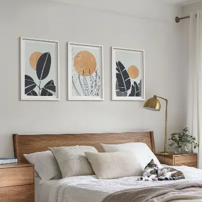 Sada nástenných dekorácií s rastlinnými vzormi a motívmi veľkých sĺnk v minimalistickom štýle