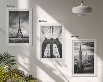 Nástenná galéria Monochromatické mostné veže