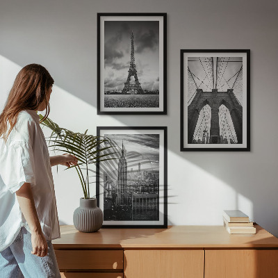Nástenná galéria Monochromatické mostné veže