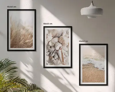 Nástenná galéria s motívmi pláže, mušlí a vĺn