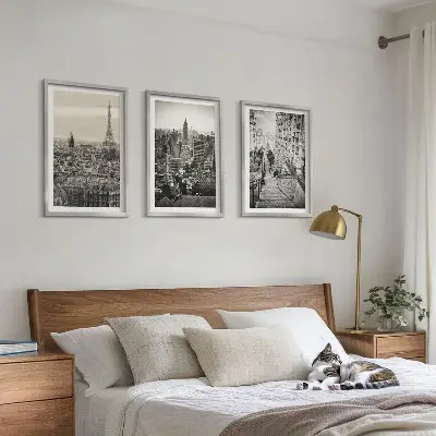 Nástenná galéria výhľady na Paríž a New York so schodiskom