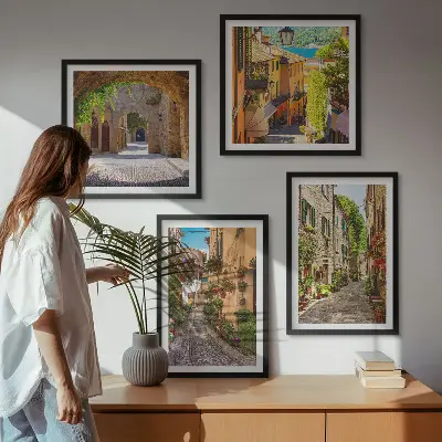 Zarámovaný set obrazov talianske ulice, kvety a architektúra