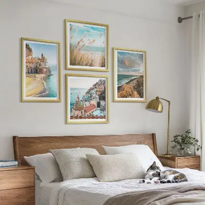 Zarámovaný set obrazov krajiny s motívom pláže, mesta a útesov