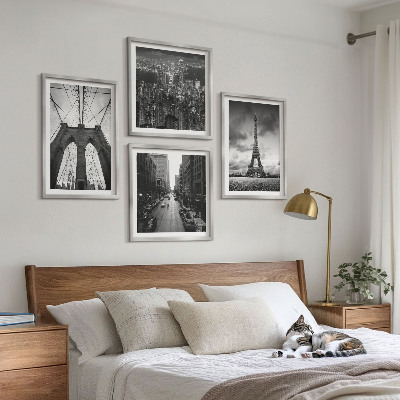 Zarámovaný set obrazov Monochromatické mostné veže