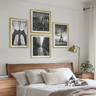 Zarámovaný set obrazov Monochromatické mostné veže