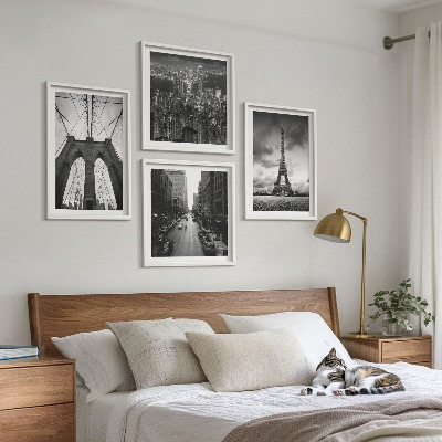 Zarámovaný set obrazov Monochromatické mostné veže
