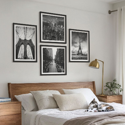 Zarámovaný set obrazov Monochromatické mostné veže