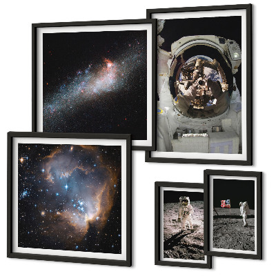 Sada obrazov nad pohovku Astronauti pristávajúci na Mesiaci