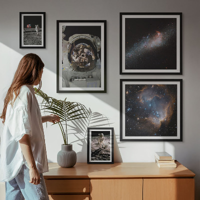 Sada obrazov nad pohovku Astronauti pristávajúci na Mesiaci
