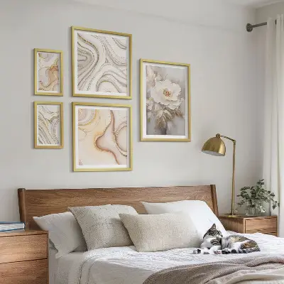 Obraz na stenu abstraktná elegancia s kvetinovými motívmi