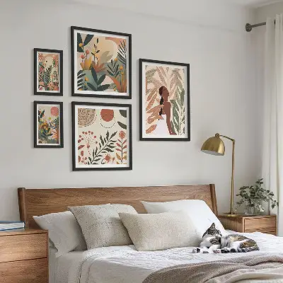 Sada obrazov nad pohovku v boho štýle s motívom rastlín