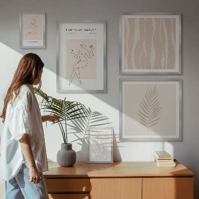 Galéria obrazov na stenu Štýlová grafika žien a rastlín