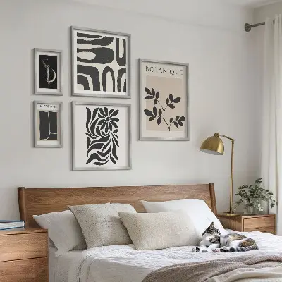 Galéria obrazov na stenu s motívom moderných rastlín
