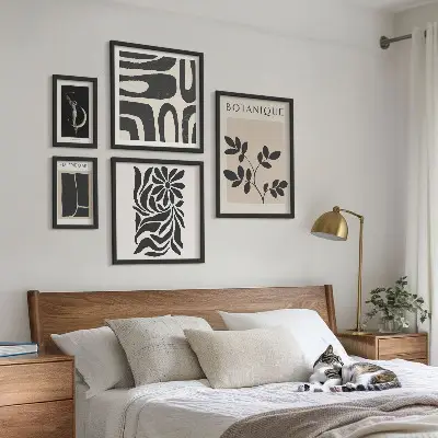 Galéria obrazov na stenu s motívom moderných rastlín