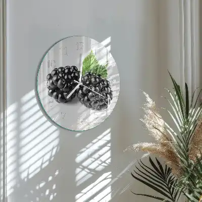 Okrúhle hodiny na stenu Černice