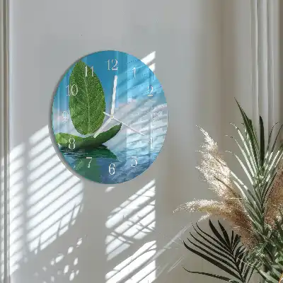 Okrúhle sklenené hodiny na stenu Listy