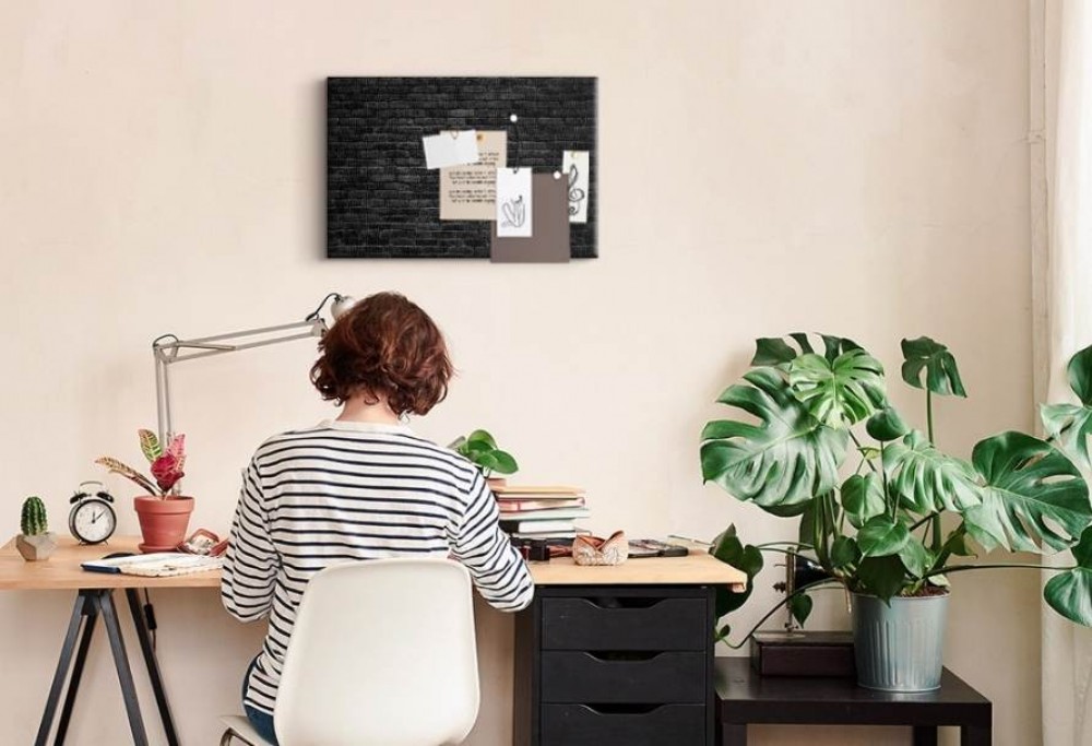 čo si zavesiť nad stôl