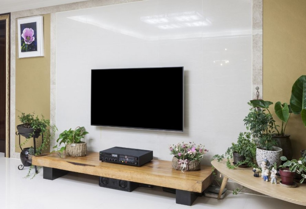 Televízna stena v obývačke