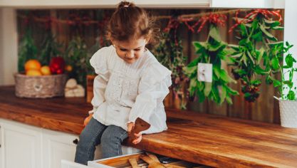 Čo bude fungovať na stene nad kuchynskou linkou? Prehľad riešení