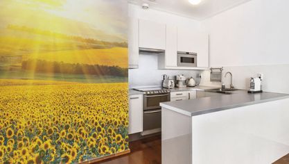 Malá kuchyňa zdobená nápadmi